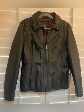 Wilsons Soft Leather Tailored Fit Black Zip-Front Women's Jacket size Large